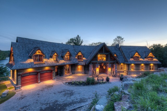 Luxury Lake Muskoka Real Estate